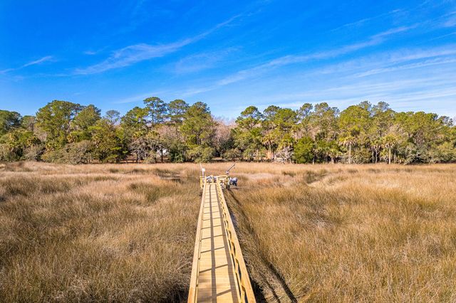 1641 Sewee Fort Road, Mount Pleasant, SC 29466