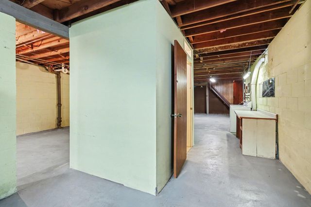 8132 Mayfield Street, Portage, MI 49002