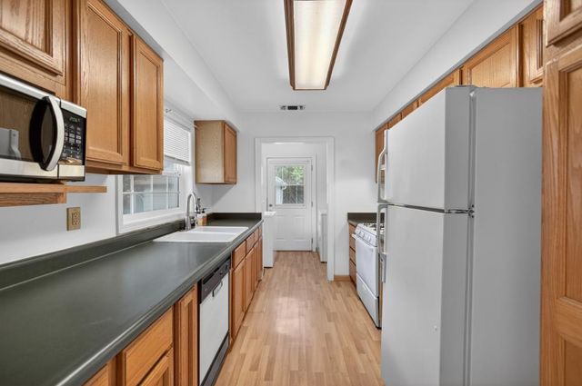 4601 V St, Sacramento, CA 95817