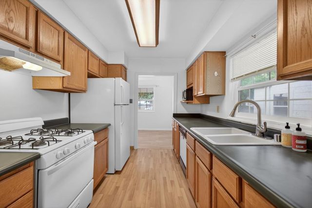4601 V St, Sacramento, CA 95817