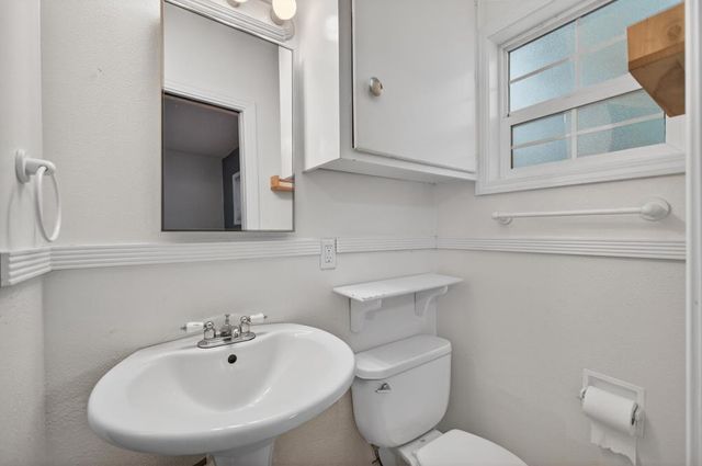 4601 V St, Sacramento, CA 95817