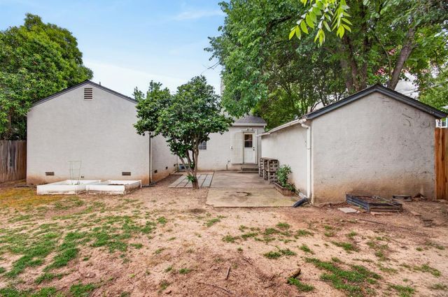 4601 V St, Sacramento, CA 95817