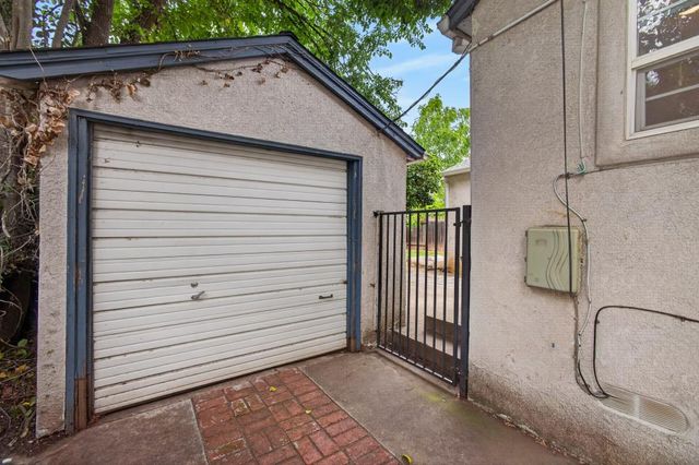 4601 V St, Sacramento, CA 95817