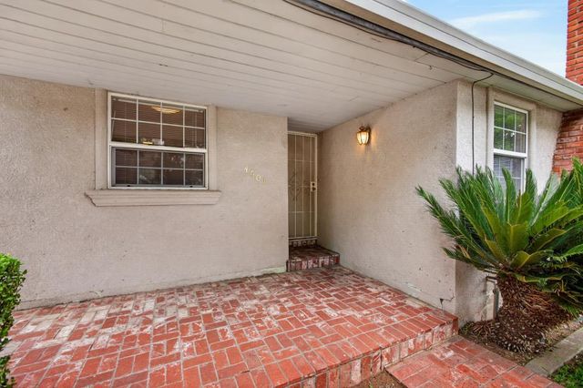 4601 V St, Sacramento, CA 95817