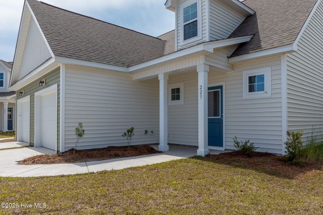 227 Sandpiper Place, Holly Ridge, NC 28445