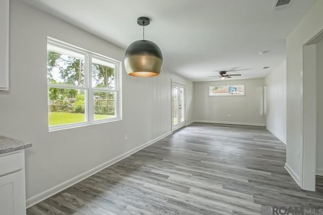 9369 W Pomona Dr, Baton Rouge, LA 70815