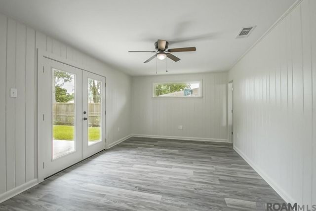 9369 W Pomona Dr, Baton Rouge, LA 70815