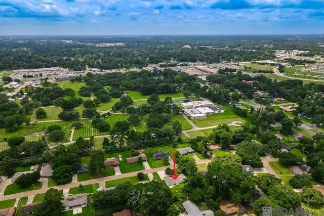 9369 W Pomona Dr, Baton Rouge, LA 70815