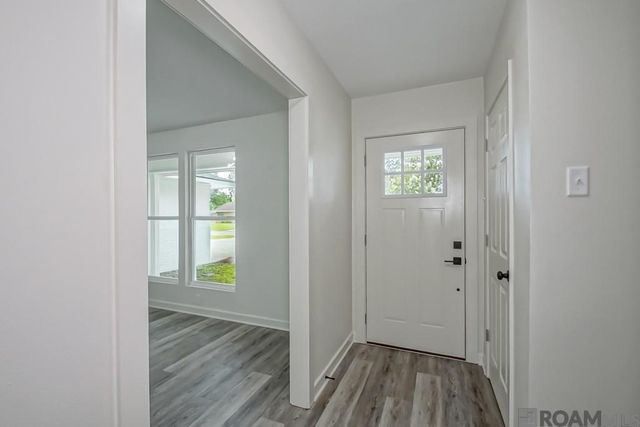 9369 W Pomona Dr, Baton Rouge, LA 70815