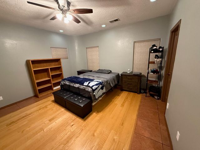 1739 SHOSHONE Trail NE, Rio Rancho, NM 87144