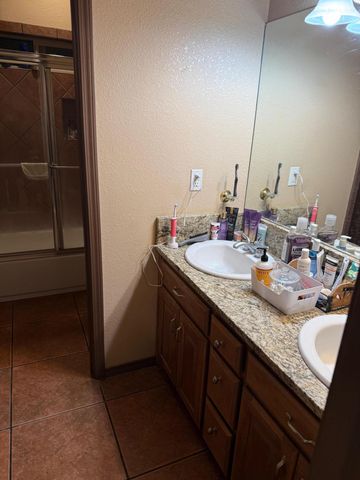 1739 SHOSHONE Trail NE, Rio Rancho, NM 87144