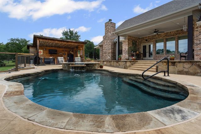 205 El Dorado Trail, Millsap, TX 76066