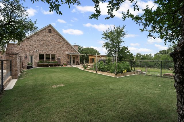 205 El Dorado Trail, Millsap, TX 76066