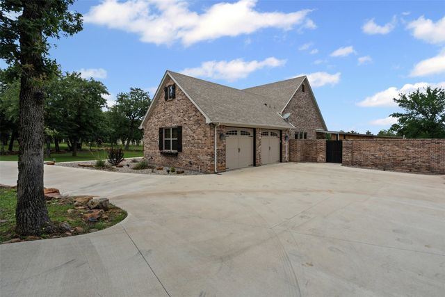205 El Dorado Trail, Millsap, TX 76066
