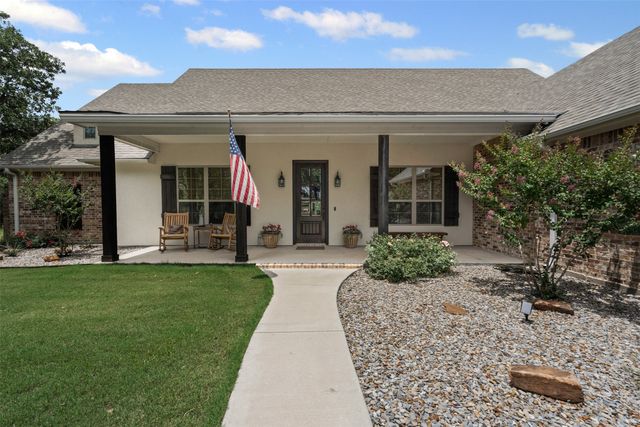 205 El Dorado Trail, Millsap, TX 76066