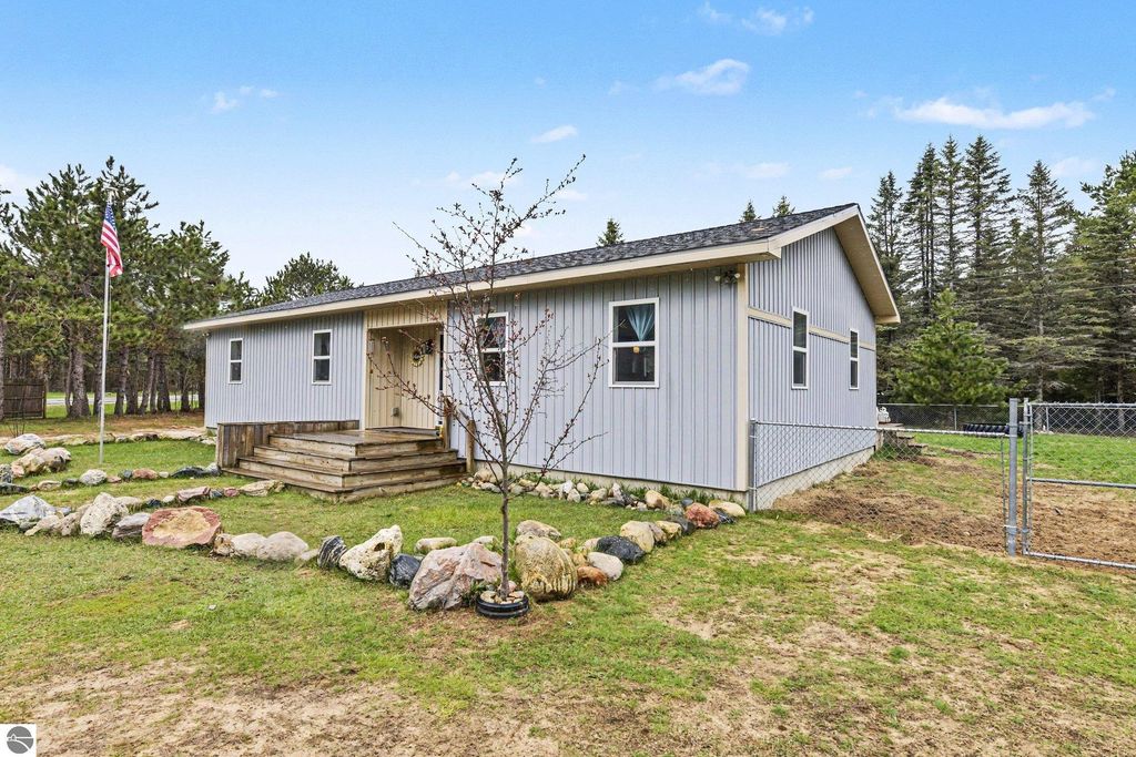 Image 19 of property listing at 11675 SW Coster Road, Fife Lake, MI 49633