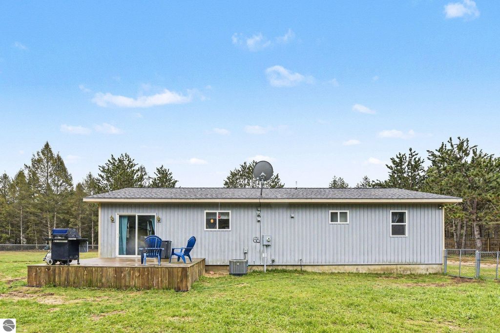 Image 24 of property listing at 11675 SW Coster Road, Fife Lake, MI 49633