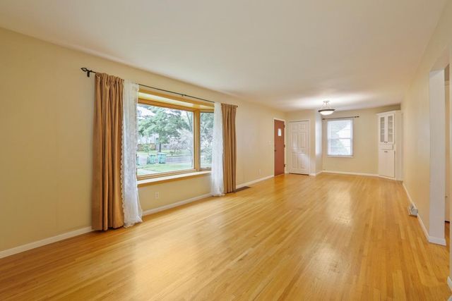3340 Utah Avenue S, Saint Louis Park, MN 55426
