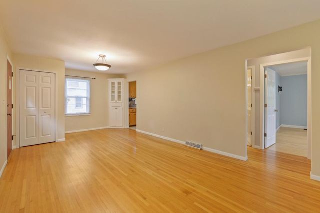 3340 Utah Avenue S, Saint Louis Park, MN 55426