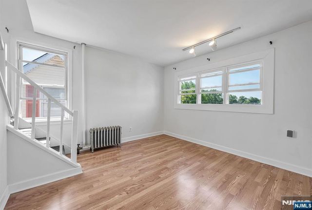 50 Chestnut Street, Belleville, NJ 07109