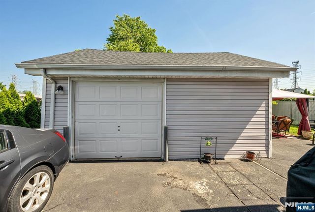 50 Chestnut Street, Belleville, NJ 07109