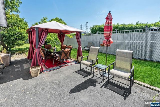 50 Chestnut Street, Belleville, NJ 07109