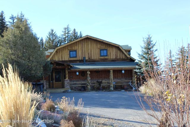 65 BALD MOUNTAIN ROAD Road, Dubois, WY 82513