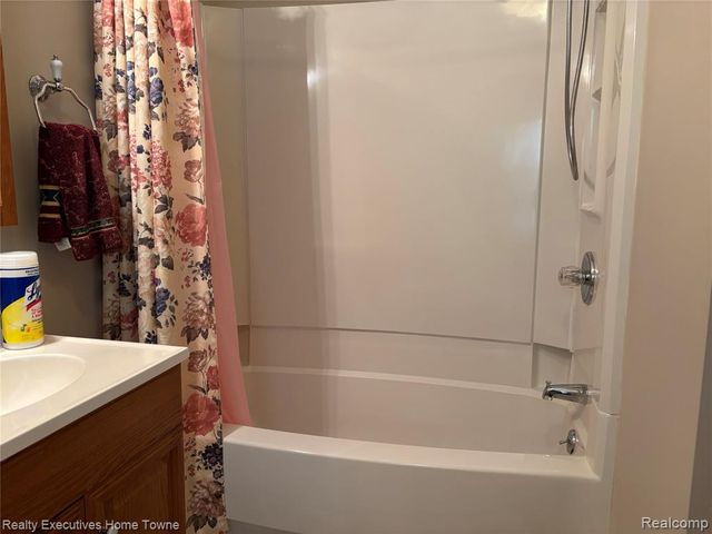 1782 Maple Road, Kimball, MI 48074