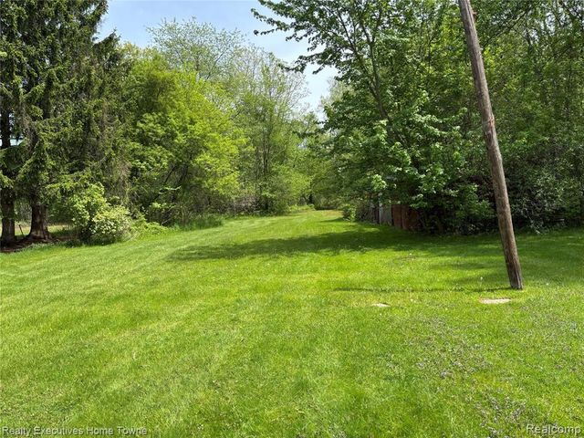 1782 Maple Road, Kimball, MI 48074