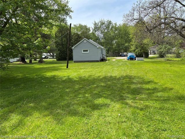 1782 Maple Road, Kimball, MI 48074