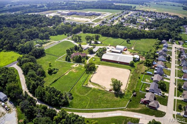 28699 Roelker Road, Wright City, MO 63390