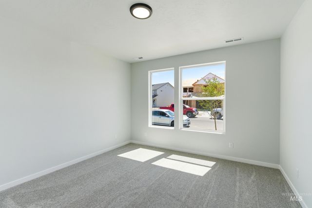 8296 E Presley Ct, Nampa, ID 83687