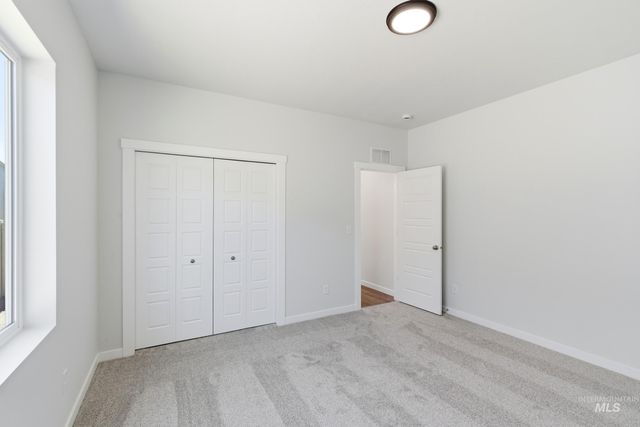 8296 E Presley Ct, Nampa, ID 83687