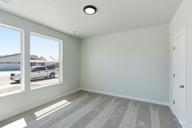 8296 E Presley Ct, Nampa, ID 83687