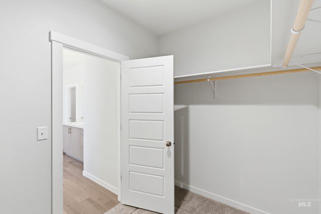 8296 E Presley Ct, Nampa, ID 83687