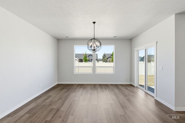 8296 E Presley Ct, Nampa, ID 83687