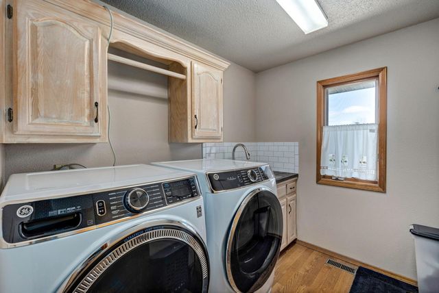 2009 N Steeple Chase Court, Nixa, MO 65714