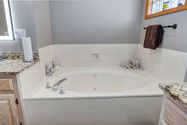 2009 N Steeple Chase Court, Nixa, MO 65714