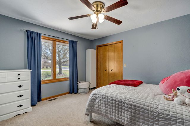 2009 N Steeple Chase Court, Nixa, MO 65714