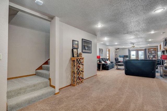 2009 N Steeple Chase Court, Nixa, MO 65714