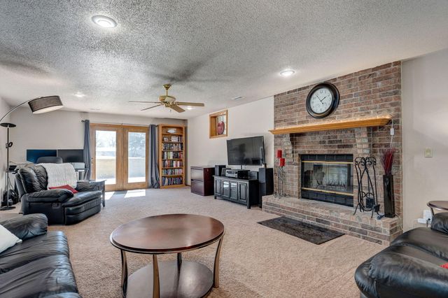 2009 N Steeple Chase Court, Nixa, MO 65714