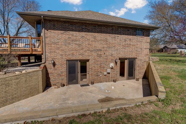 2009 N Steeple Chase Court, Nixa, MO 65714