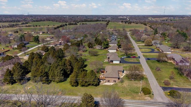 2009 N Steeple Chase Court, Nixa, MO 65714