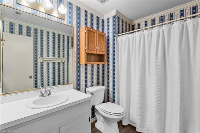 2645 Cottage Place, Greensboro, NC 27455