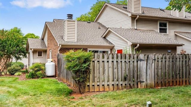 2645 Cottage Place, Greensboro, NC 27455