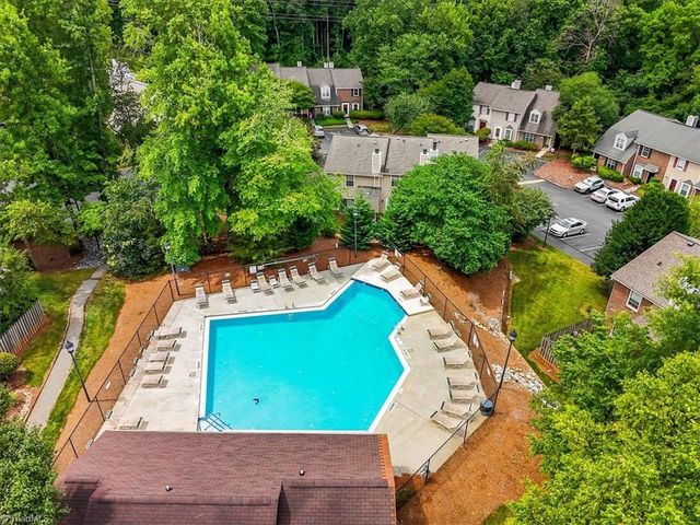 2645 Cottage Place, Greensboro, NC 27455