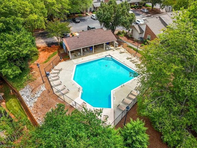 2645 Cottage Place, Greensboro, NC 27455