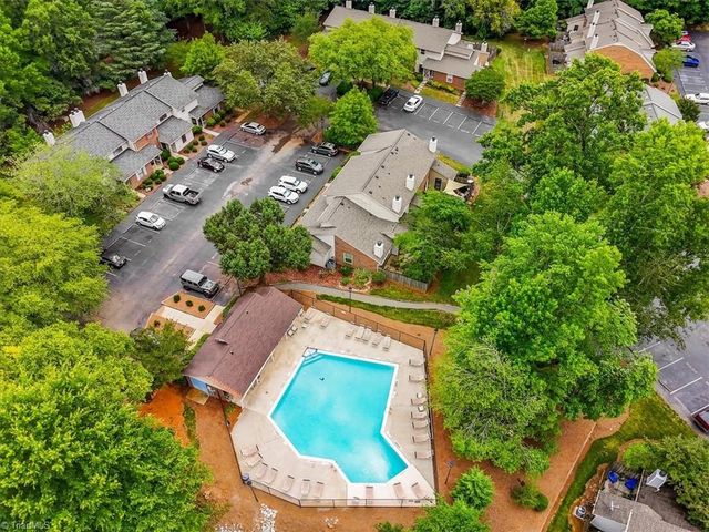 2645 Cottage Place, Greensboro, NC 27455