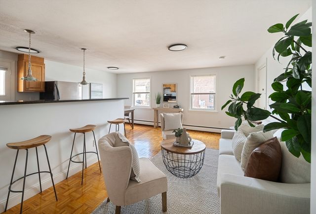 10 Avon St 16, Somerville, MA 02143