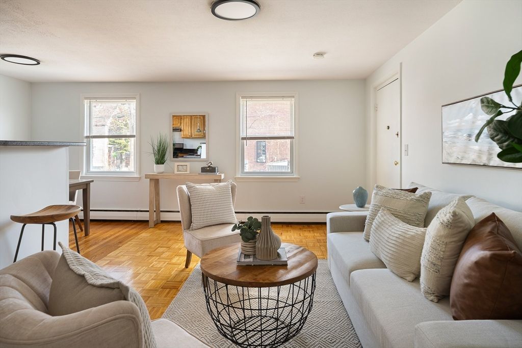 10 Avon St 16, Somerville, MA 02143